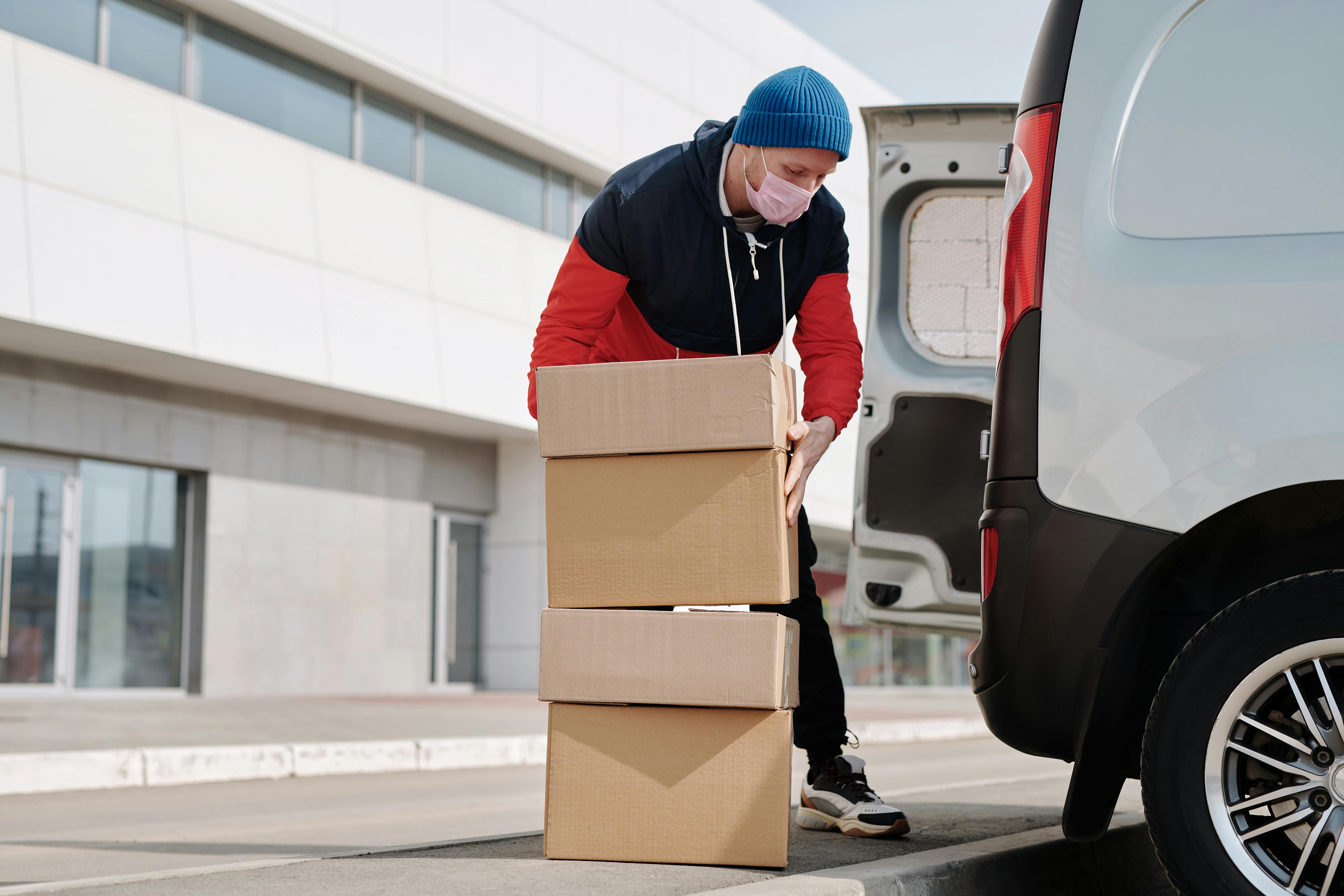 Courier package delivery